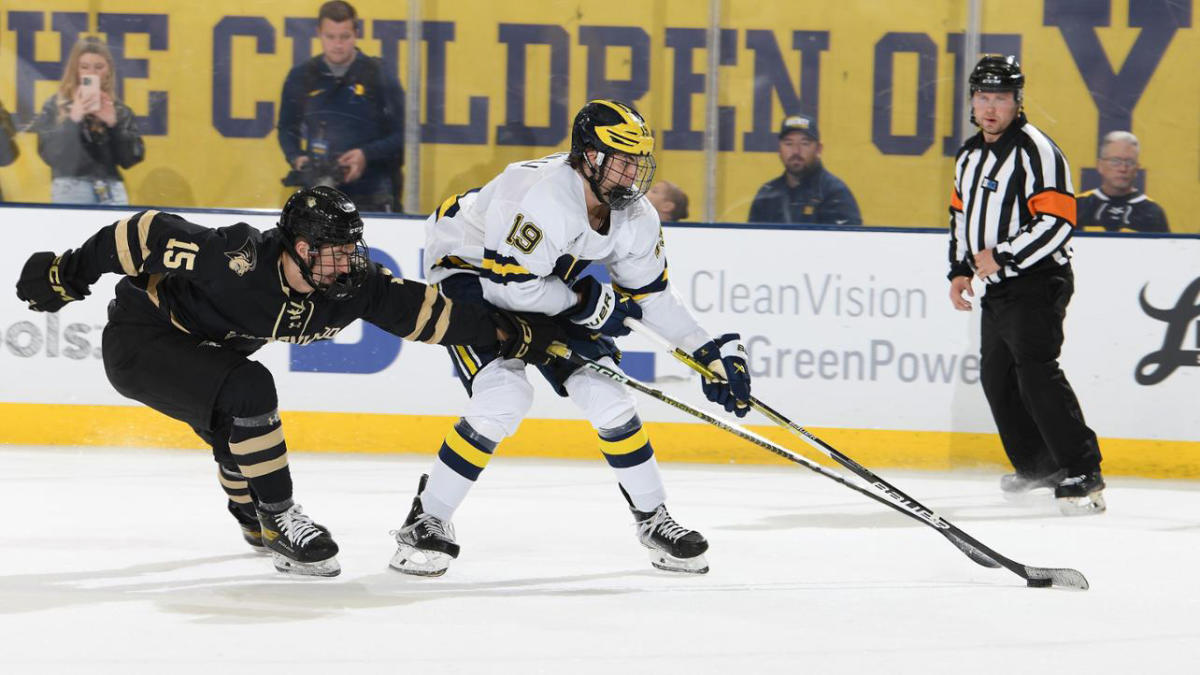 Michigan Hockey on X: Adam Fantilli throwing out today's first