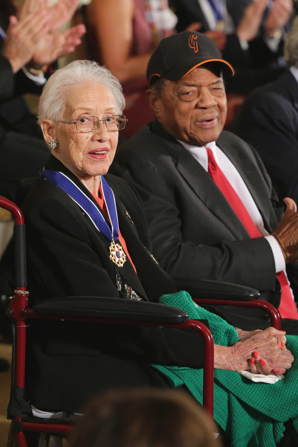 Pioneering NASA mathematician Katherine Johnson (L) and Baseball Hall of Famer Willie Mays are presented with the Presidential Medal of Freedom during a ceremony at the White House Washington, DC, 2015. (Photo: Chip Somodevilla/Getty Images)