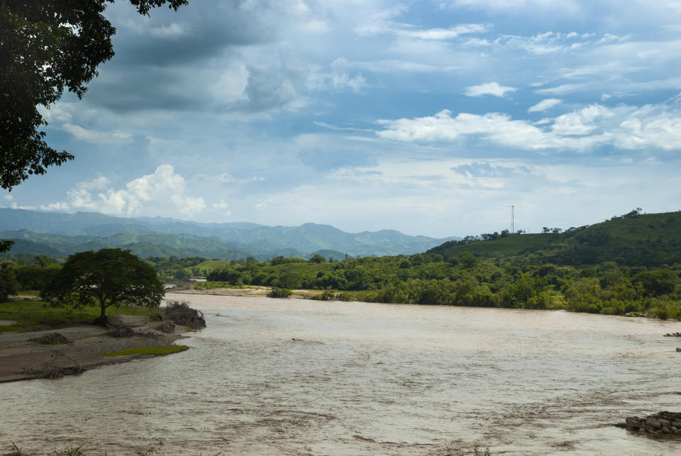 Una parte del río que no luca tan contaminada/ El Progreso, Guatemala.(Foto: Getty)
