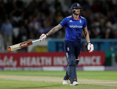 Britain Cricket - England v Pakistan - Fourth One Day International - Headingley - 1/9/16 England's Ben Stokes walks off dejected after losing his wicket Action Images via Reuters / Lee Smith Livepic