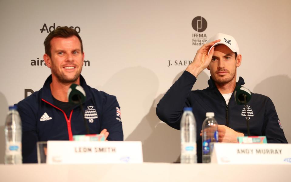 Great Britain's captain Leon Smith sits alongside Andy Murray - Getty Images Europe