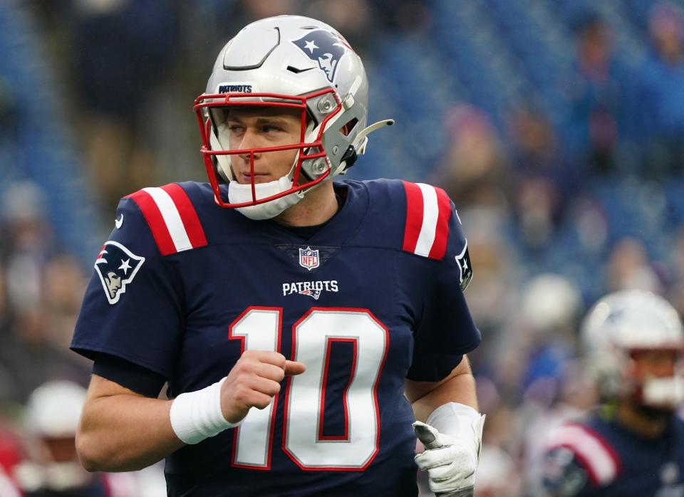 New England Patriots quarterback Mac Jones was benched Sunday during a 10-6 loss to the Indianapolis Colts. The Bolles School product has fallen out of favor with head coach Bill Belichick, who didn't help matters by not putting any playmakers around him.