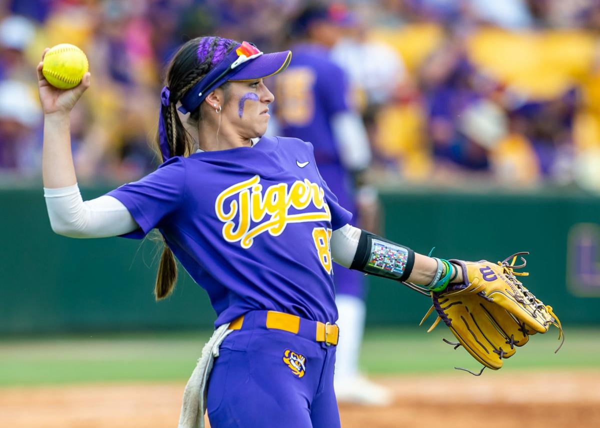 Instant Analysis: LSU softball falls again in series opener at Missouri -  Yahoo Sports