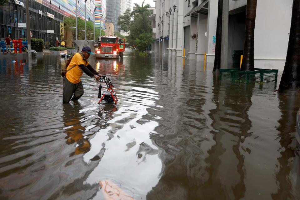 Storm flooding Miami, Florida