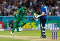 Britain Cricket - England v Pakistan - Fourth One Day International - Headingley - 1/9/16 Pakistan's Umar Gul celebrates taking the wicket of England's Eoin Morgan Action Images via Reuters / Lee Smith Livepic