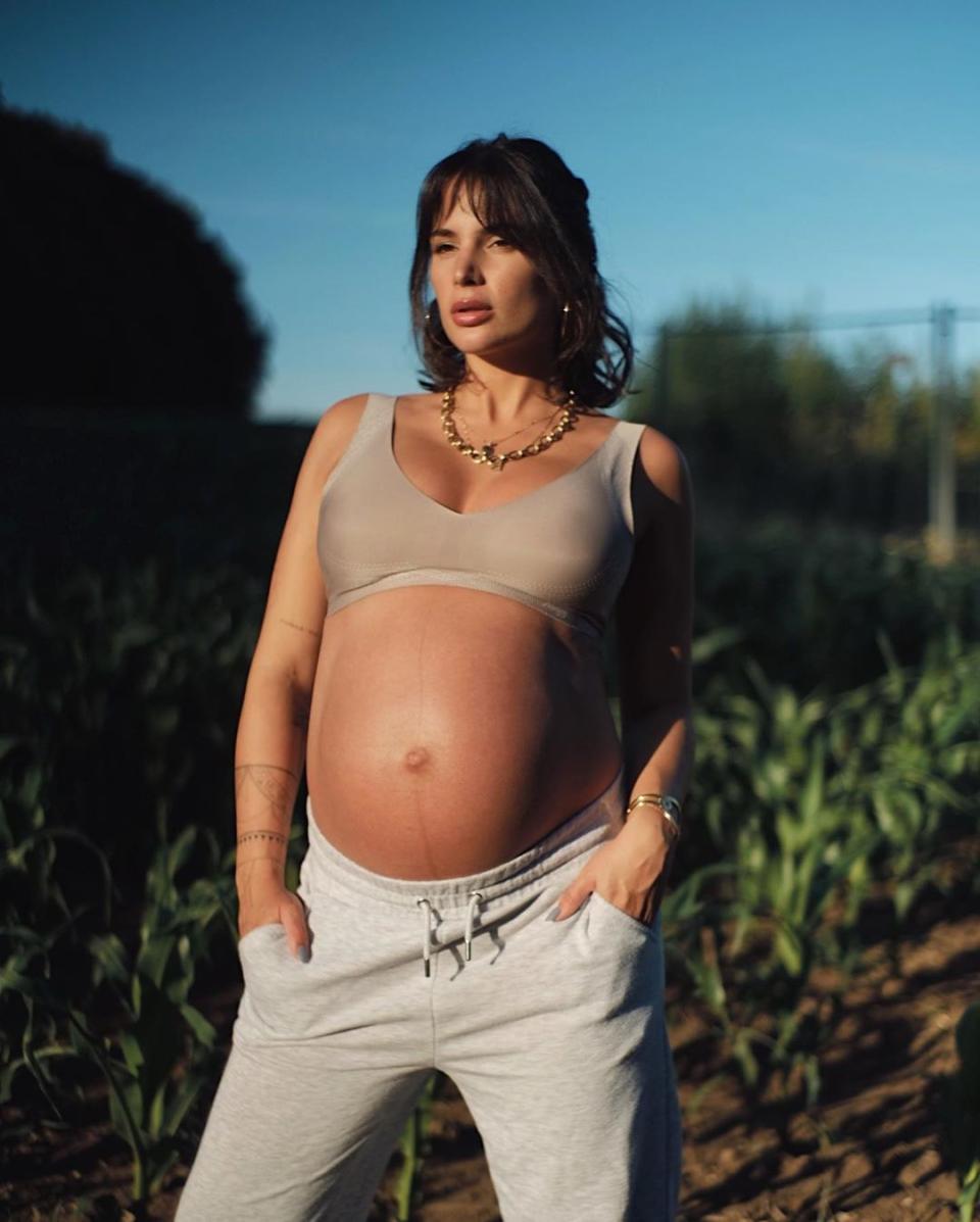 Surnommée Madame Pastèque par son mari Stéphane Rodrigues, Jade Leboeuf n’hésite pas à afficher son baby bump sur les réseaux sociaux. La fille du champion du monde de football de 1998 attend patiemment l’arrivée (très prochaine) de Junior dans sa propriété du Luxembourg. © Instagram @jade_leboeuf