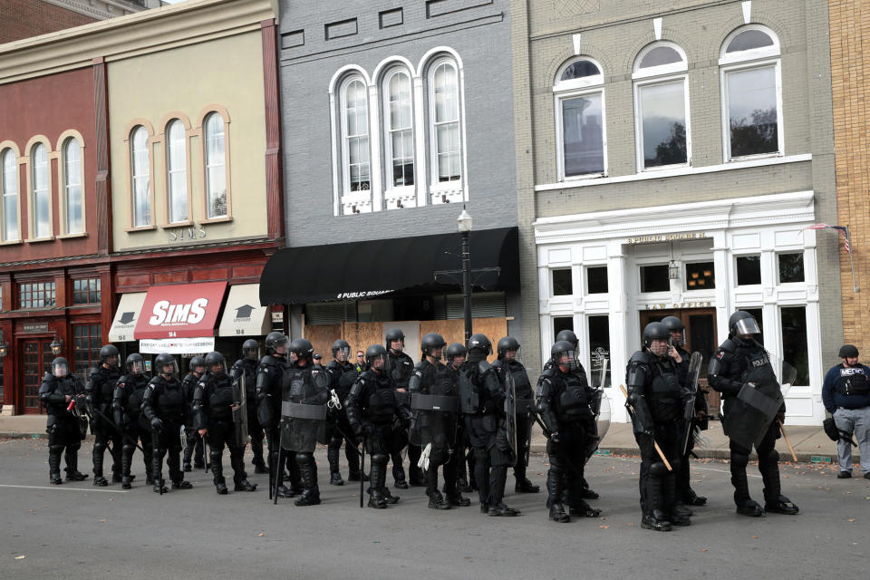 <p>Riot police stand in formation during a “White Lives Matter” rally on Oct. 28, 2017 in Murfreesboro, Tenn. (Photo: Scott Olson/Getty Images) </p>