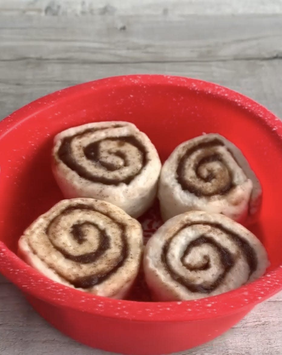 Eloise Head 30-minute cinnamon rolls