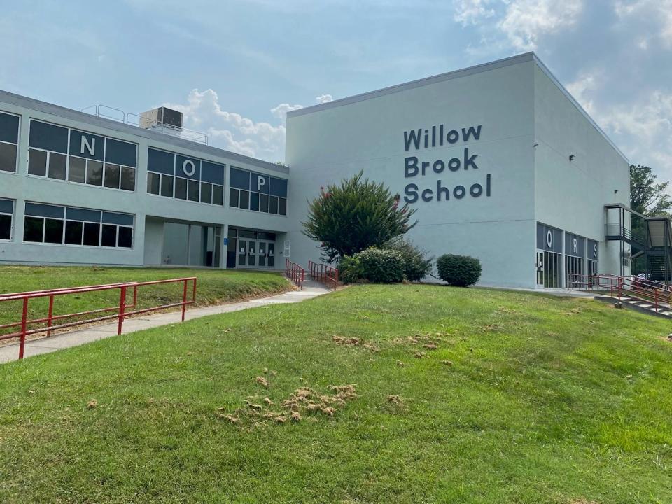 Willow  Brook Elementary School