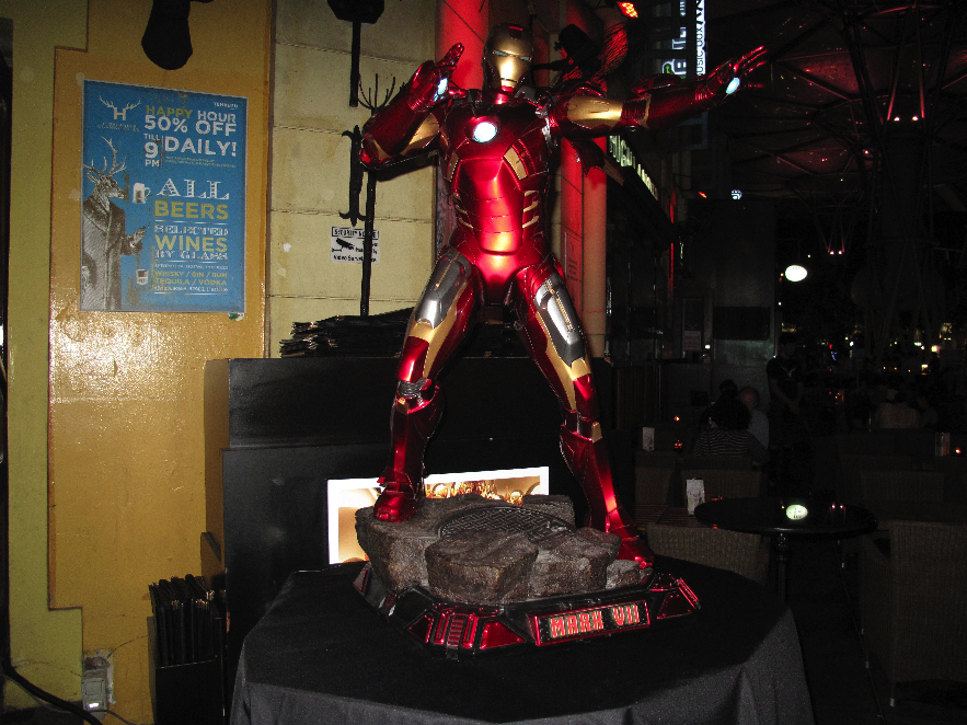 Iron Man statue by Imaginarium Art.