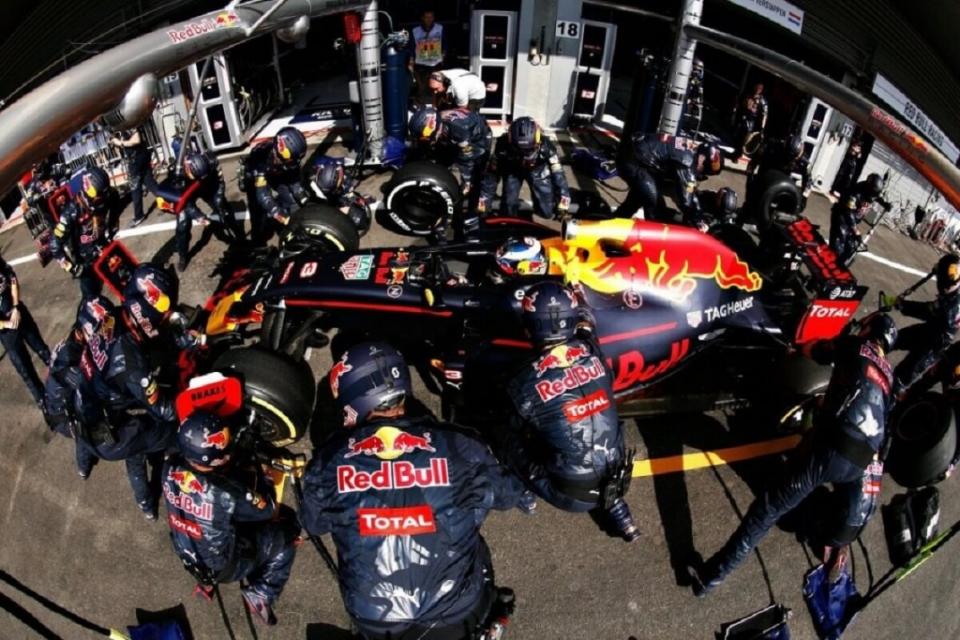 red-bull-f1-1-9