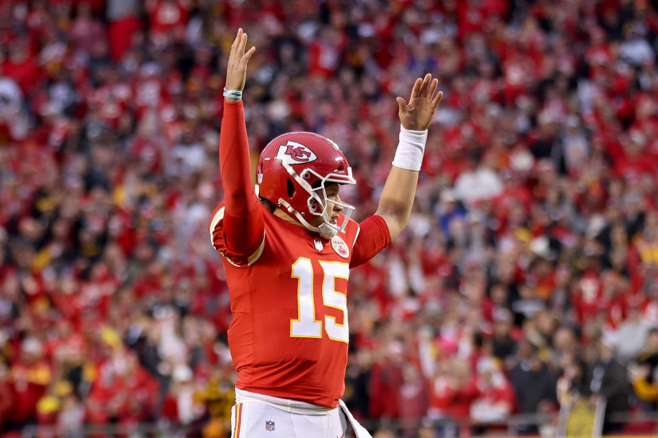 Patrick Mahomes and the Chiefs kept rolling with a dominant win over the Steelers. (Photo by Jamie Squire/Getty Images)