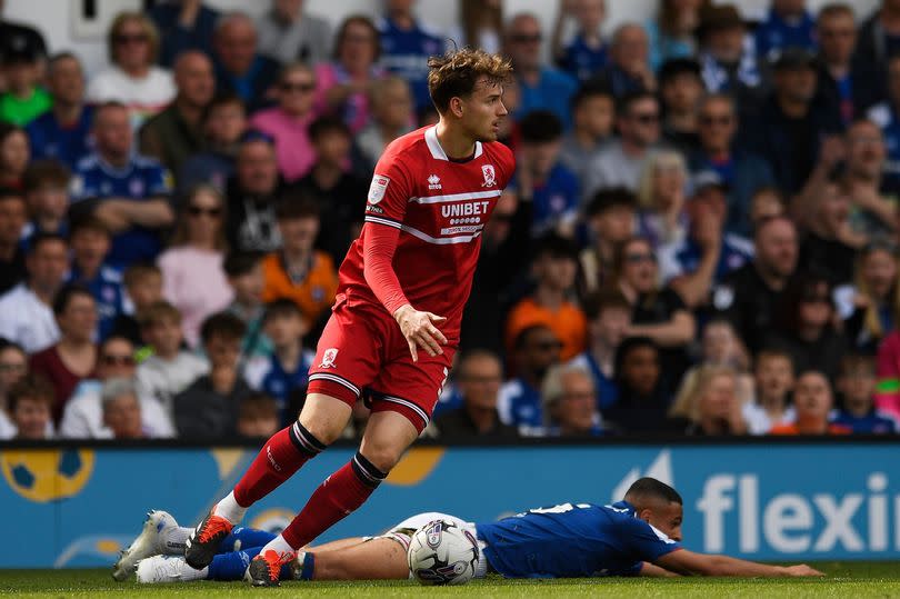 Rav Van Den Berg of Middlesbrough in action with Ali Al-Hamadi of Ipswich Town