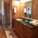 <p>The $400-a-night cottage has two bathrooms.<br>(Airbnb) </p>