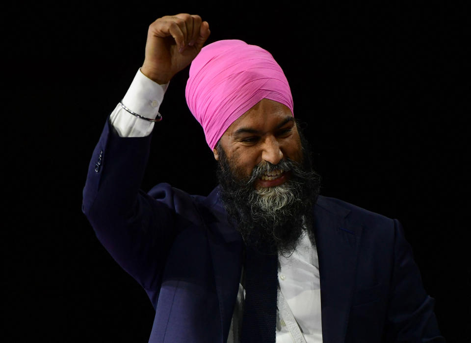 The New Democratic Party (NDP) leader Jagmeet Singh, saves after talking to media once votes were counted in Canada's 44th general election in. Vancouver, British Columbia, Canada, September 20, 2021. - Canadians returned Liberal Prime Minister Justin Trudeau to power on September 20 in hotly contested elections against a rookie conservative leader, but he failed to gain an absolute majority, according to projections by television networks. (Photo by Don MacKinnon / AFP) (Photo by DON MACKINNON/AFP via Getty Images)