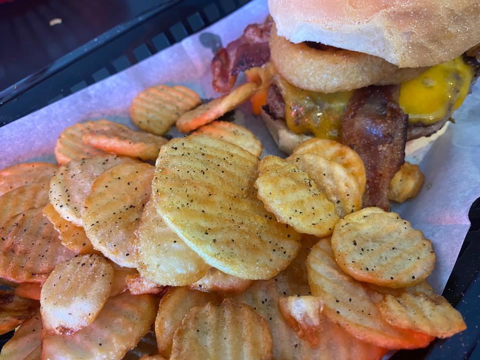 A good portion of cottage fries was served with the Smokehouse burger at The Tipsy Tomato in Manitowoc.