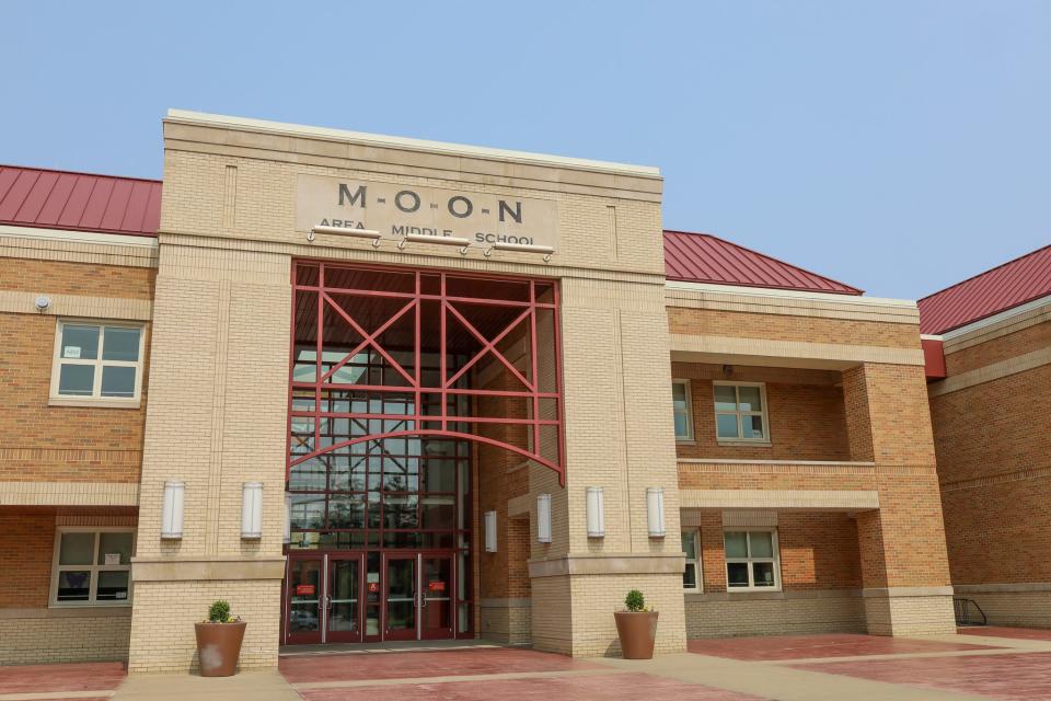 The exterior of Moon Middle School.