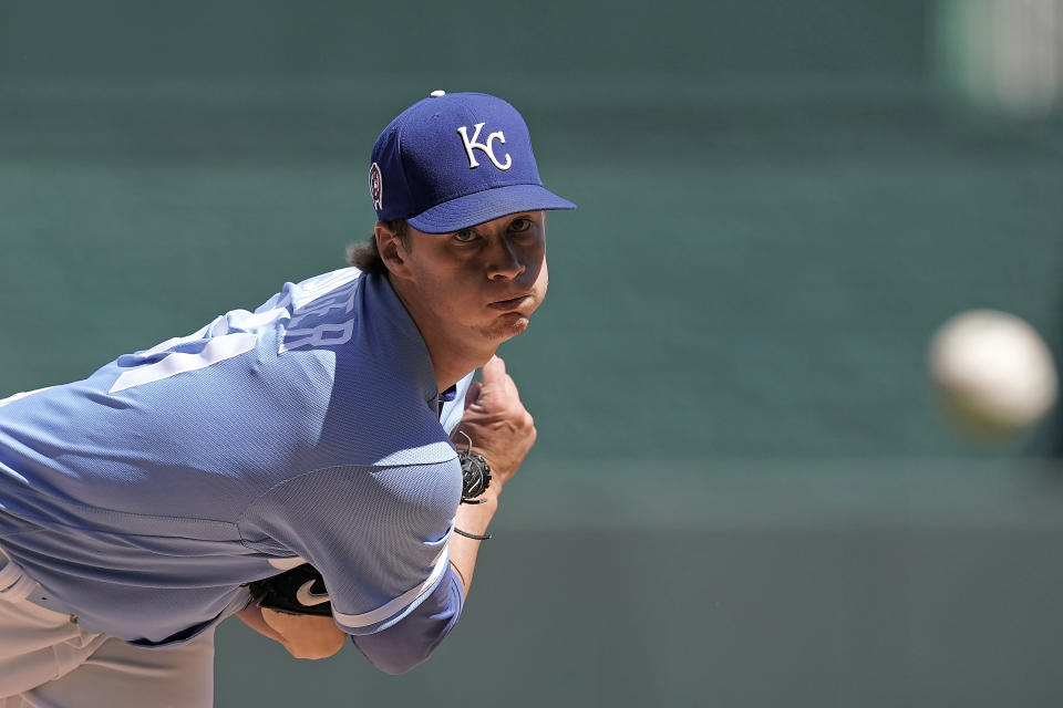 Kansas City Royals starting pitcher Brady Singer throws during the first inning of a baseball game against the Detroit Tigers Sunday, Sept. 11, 2022, in Kansas City, Mo. (AP Photo/Charlie Riedel)