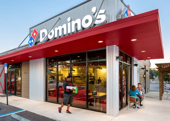 Domino's store