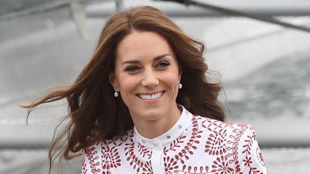 Kate Middleton Stuns in Patriotic Poppy Dress as Royals Meet Olympic ...