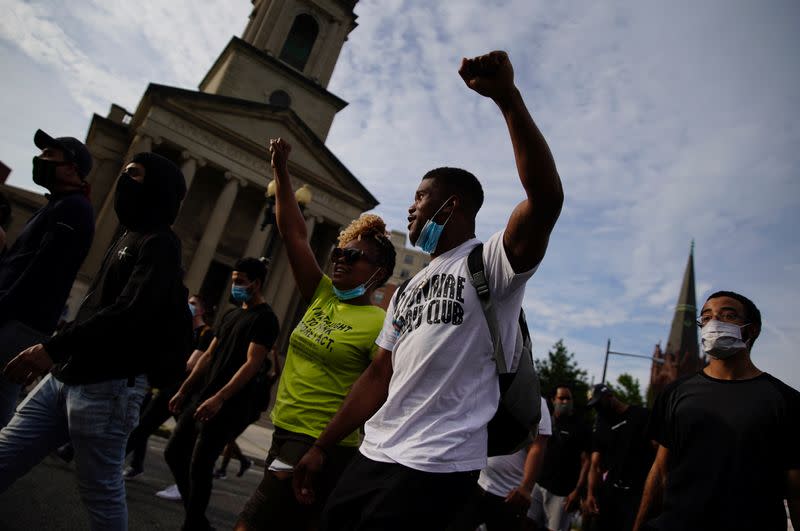 Demonstrators march to the White House as they protest against the death in Minneapolis of George Floyd while marching in Washington