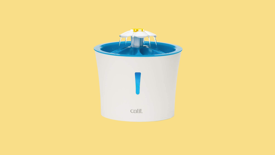 Best cat products on Amazon: Catit Water Fountain