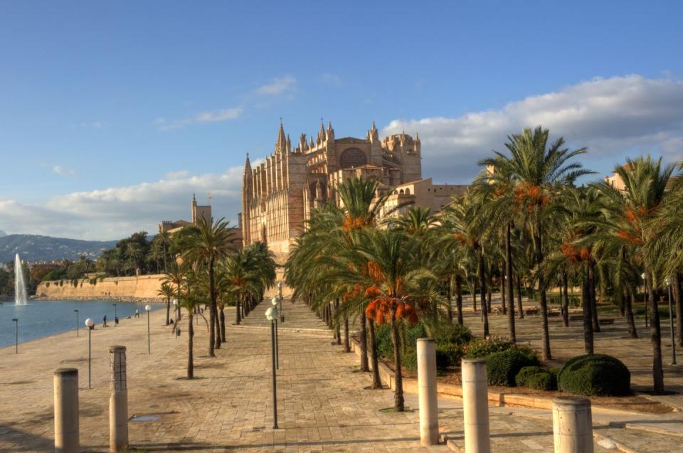 march city breaks: palma