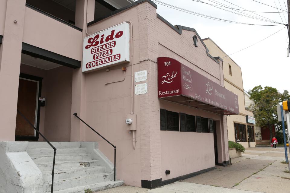 20022972A  09/29/16  Hackensack, NJ:  "Old Restaurants" Lido Restaurant at 701 Main St., Hackensack,