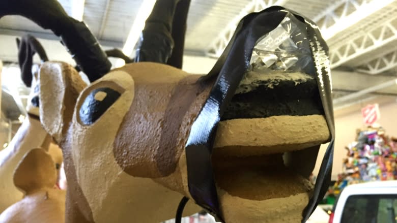 Rudolph gets a nose job in time for Winnipeg's Santa Claus Parade