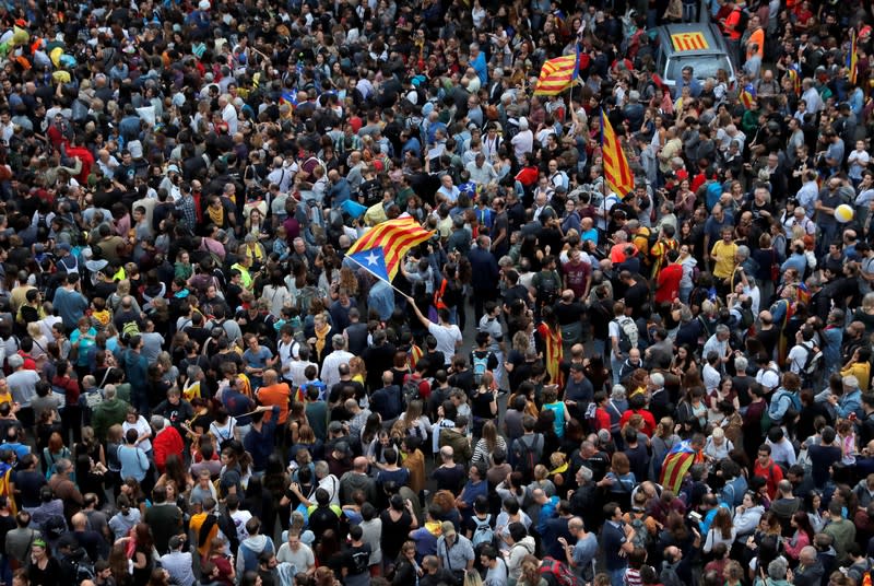 Catalan pro-independence groups protest in Barcelona