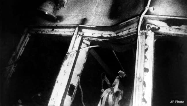 This 1976 underwater photo shows a close up of the pilot house of the freighter Edmund Fitzgerald after it sank at the bottom of Lake Superior on Nov. 10, 1975. (AP Photo)