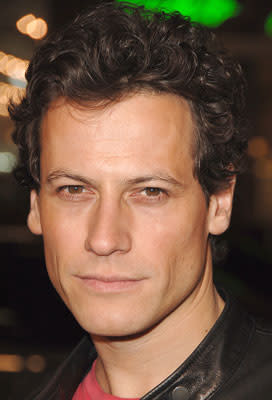 Ioan Gruffudd at the Los Angeles premiere of Warner Bros. Pictures' 300