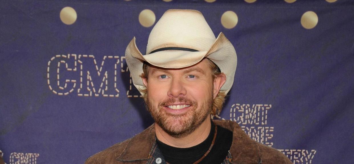 Legendary country singer Toby Keith died February 5, 2024 after a three year battle with stomach cancer surrounded by family in Oklahoma. ?????????????????????????????????????????????????? Toby Keith at the 25th Anniversary Celebration of Toby Keith's 