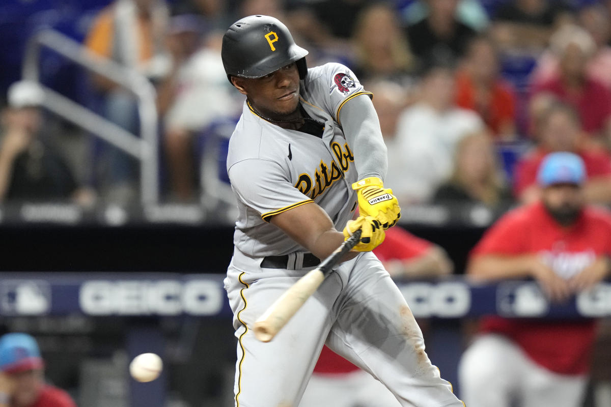 Ke'Bryan Hayes HR, Ke'BROYan Hayes, By Pittsburgh Pirates