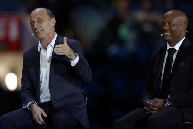 Nasser Hussain (left) speaks at Shane Warne's memorial