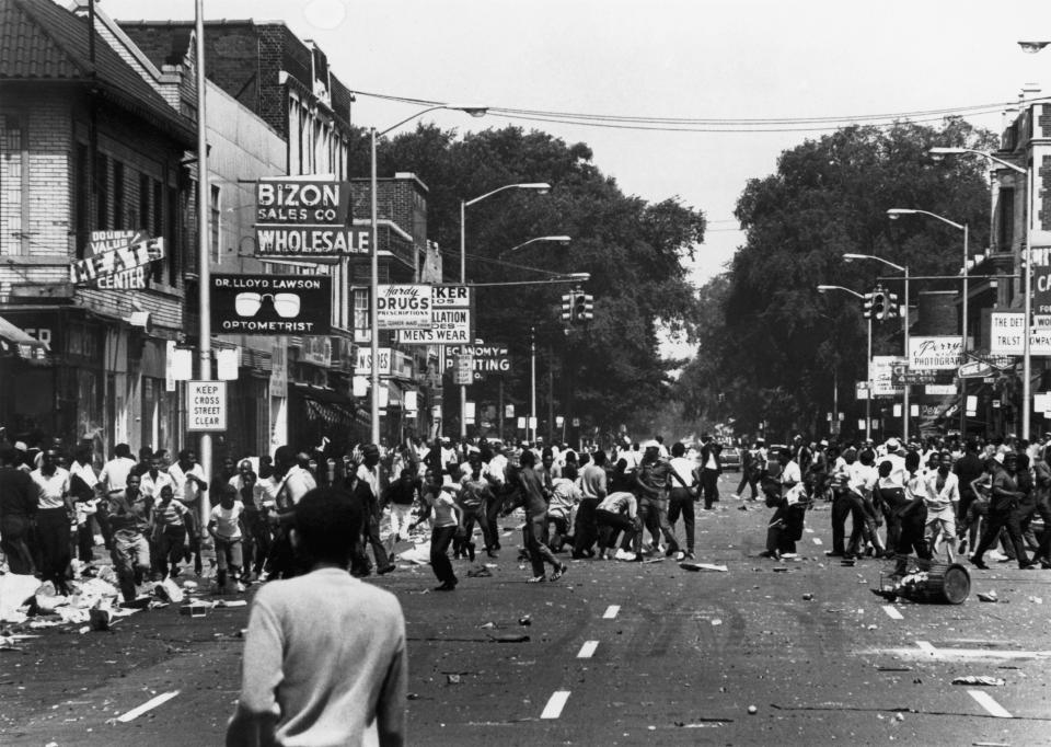 A demonstration in the streets of Detroit in August 1967. (Photo: Keystone-France via Getty Images)