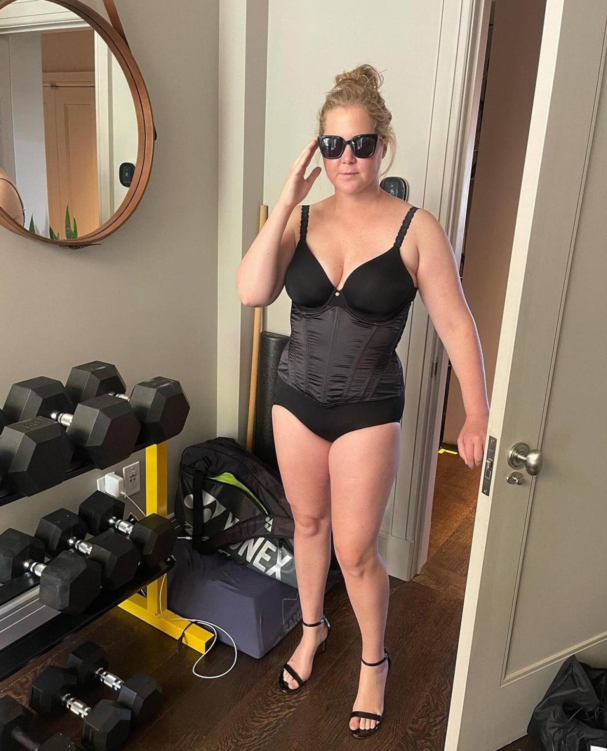 Amy Schumer Is 'Trying to Be Healthy' After Hysterectomy, Liposuction: 'I Want to Feel Hot'