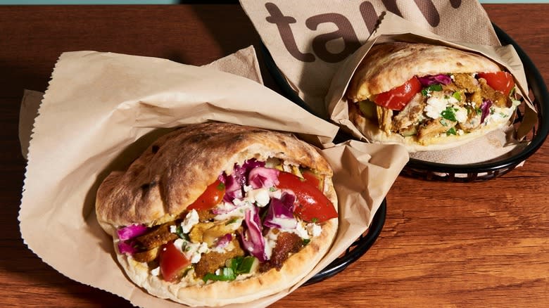 Chicken shawarma pita