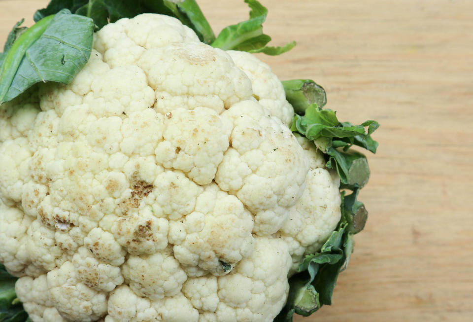 Kann man Blumenkohl mit dunklen Flecken noch essen? (Bild: Getty Images)