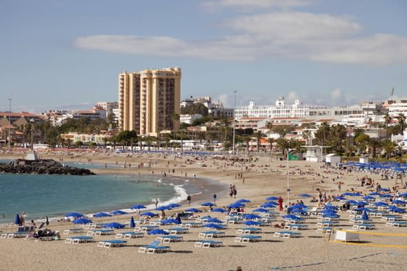 'Dozens' of British holidaymakers hit with sickness bug at Tenerife hotel