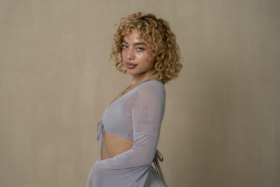 R&B singer Kiana Lede poses for a portrait on Tuesday, Oct. 3, 2023, in New York to promote her album “Grudges." (AP Photo/Gary Gerard Hamilton)