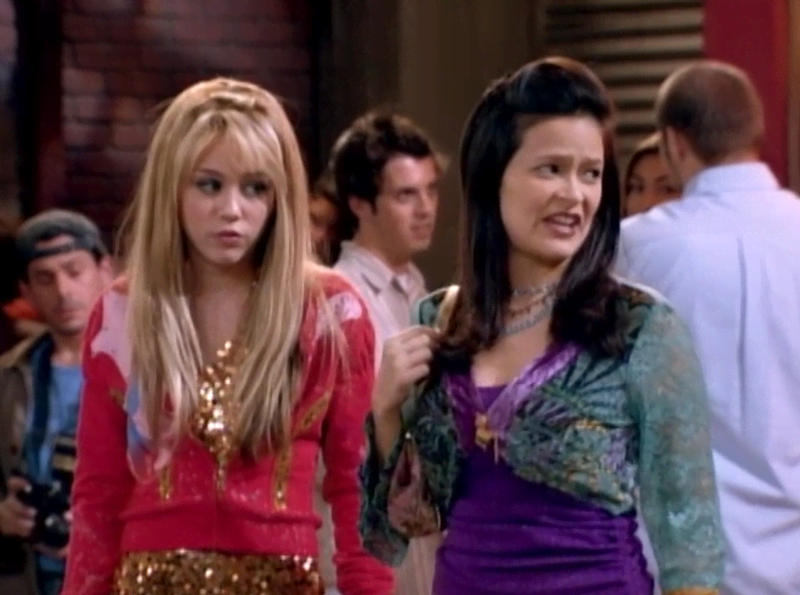 6) Traci Van Horn was doused in chocolate on "Hannah Montana"