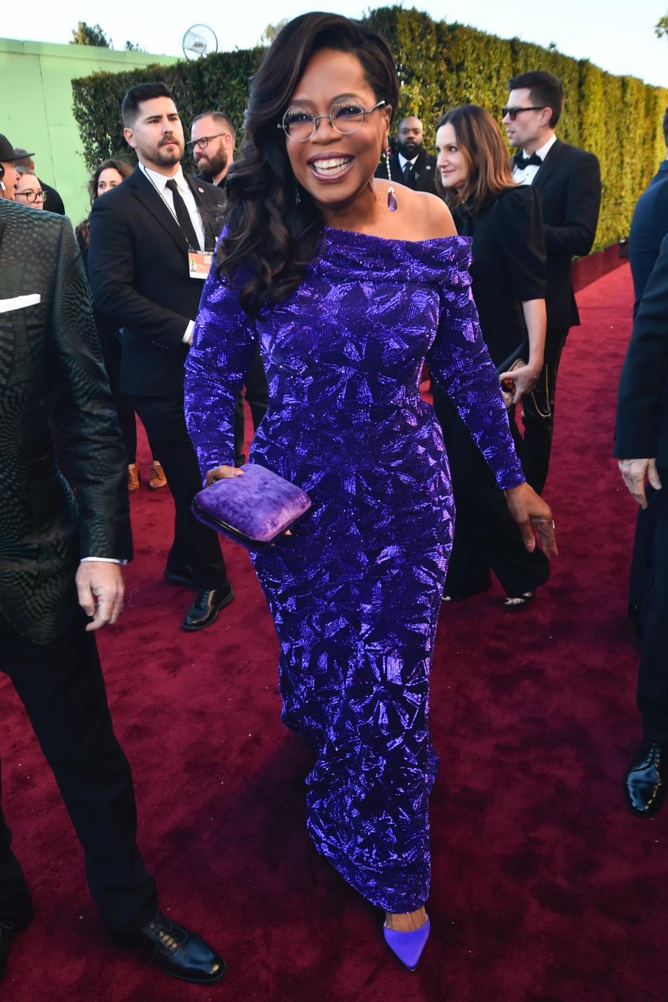 Oprah Winfrey, Manolo Blahnik, Louis Vuitton, Golden Globe Awards, Golden Globes, Chopard, jewelry, pumps, heels, high heels, purple heels, satin heels, purple pumps, purple dress, long dress, red carpet, celebrity red carpet