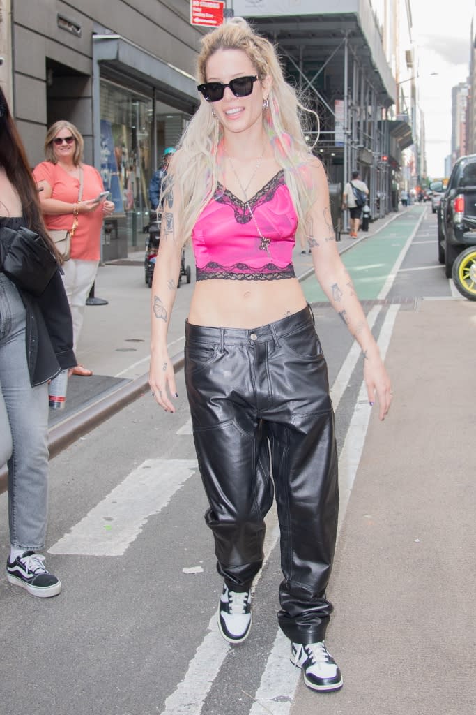 Halsey leaves her hotel in New York City on June 9, 2022. - Credit: WavyPeter / SplashNews.com