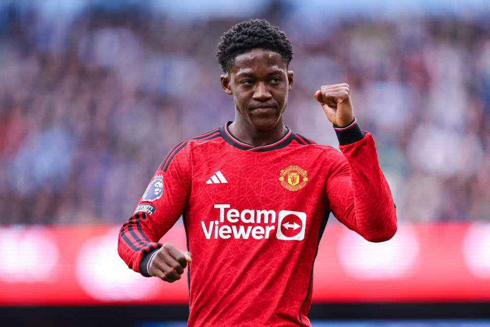 MANCHESTER, ENGLAND – MARCH 03: Kobbie Mainoo of Manchester United during the Premier League match between Manchester City and Manchester United at Etihad Stadium on March 3, 2024 in Manchester, England. (Photo by Robbie Jay Barratt – AMA/Getty Images)