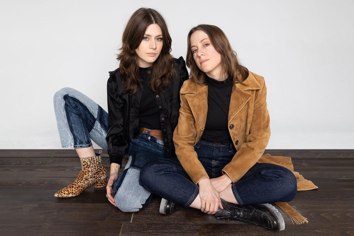 ·      Larkin Poe Open Up About the Influence of Artists Such as Keith Urban, Sheryl Crow and Fellow Sister Act Heart