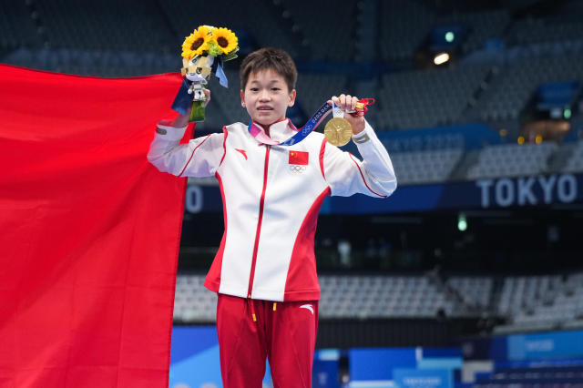 18) South Korea's Shin Jea-hwan wins gymnastics men's vault gold