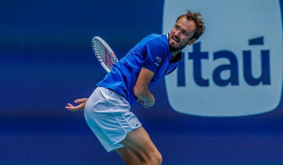 Daniil Medvedev, of Russia reacts as he misses a shot by Jannik Sinner, of Italy during the men’s single men’s semifinals at the Miami Open tennis tournament, on Friday, March 29, 2024. Pedro Portal/pportal@miamiherald.com