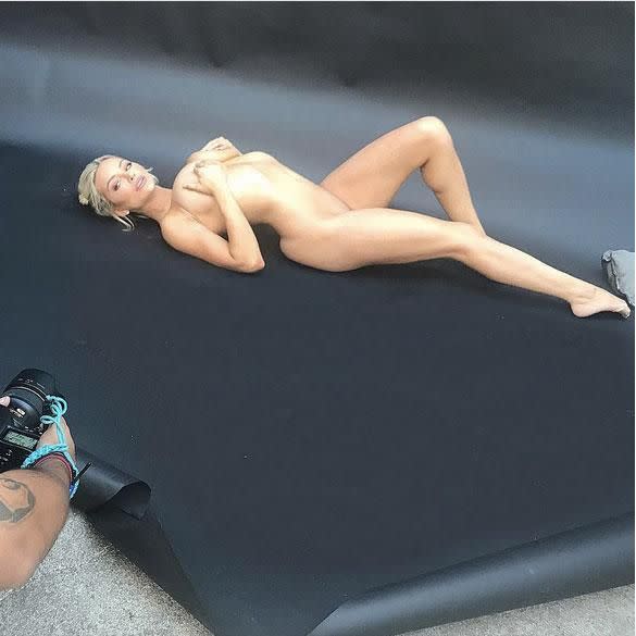 Playboy model Lindsey Pelas has shared a photo of herself completely naked on the set of a photo shoot. Source: Instagram