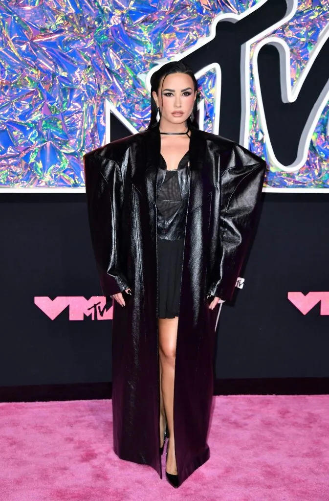 Demi Lovato arrives at the MTV Video Music Awards. (ANGELA  WEISS/AFP via Getty Images)